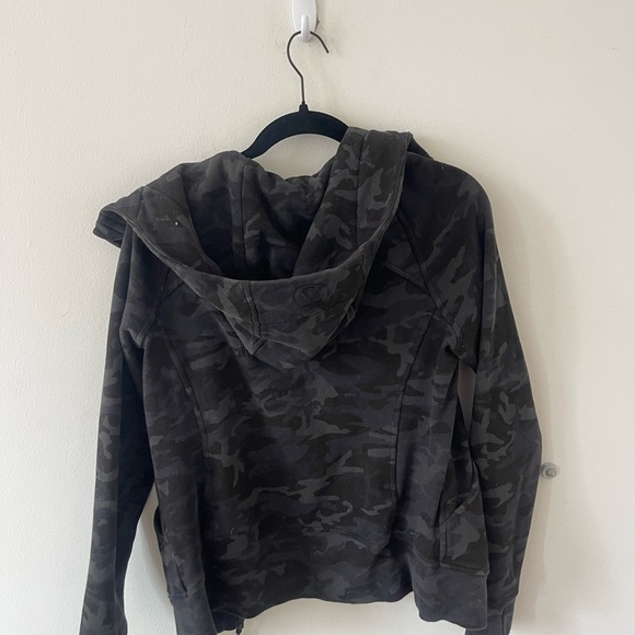 Lululemon Scuba Camouflage Zip-Up Hoodie - Picture 4 of 6